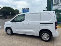 Used Vauxhall Combo 100 HP (73 kW) 2023 White MPV