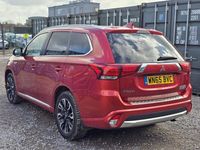 Used Mitsubishi Outlander P-HEV 200 HP (147 kW) 2015 Red Estate