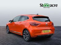 Used Renault Clio V Techno 145 HP (106 kW) 2022 Orange Hatchback