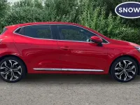 Used Renault Clio SE 140 HP (102 kW) 2022 Red Hatchback