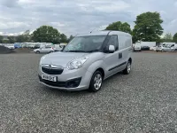 Second-hand Vauxhall Combo Sportive 95 CP (69 kW) 2018 Argintiu Monovolum