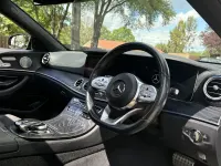 Usado Mercedes E400 AMG line 340 HP (250 kW) 2019 Preto Carrinha