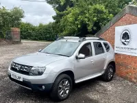 Used Dacia Duster Lauréate 110 HP (80 kW) 2015 Silver SUV