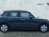 Used Mini Cooper Classic 134 HP (98 kW) 2022 Black Hatchback