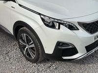 Used Peugeot 5008 GT-line 2017 White Hatchback