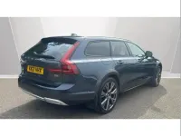 Used Volvo V90 CC 232 HP (170 kW) 2021 Blue Estate