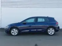 Used VW Golf VIII Life 115 HP (84 kW) 2021 Blue Hatchback