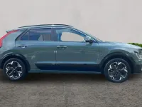 Begagnad Kia e-Niro 150 kW (204 HK) 2025 Grön SUV