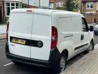Begagnad Vauxhall Combo 2018 Vit Van