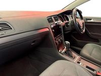 Used VW Golf VIII Edition 147 HP (108 kW) 2020 Silver Hatchback