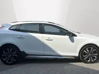Used Volvo V40 CC Pro 152 HP (111 kW) 2018 614 ice white Estate