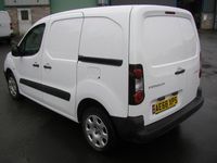 Used Peugeot Partner S 64 HP (47 kW) 2018 White MPV