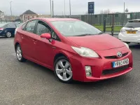 Used Toyota Prius T4 136 HP (100 kW) 2010 Red Hatchback