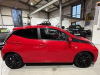Used Toyota Aygo x-style 68 HP (50 kW) 2017 Red Hatchback