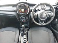 Used Mini Cooper Classic 136 HP (100 kW) 2019 White Hatchback