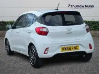 Used Hyundai i10 Premium 67 HP (49 kW) 2020 White Hatchback
