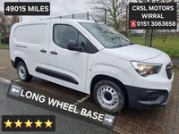 Second-hand Vauxhall Combo Edition 100 CP (73 kW) 2019 Alb Monovolum
