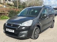 Used Peugeot TePee Outdoor 100 HP (73 kW) 2017 Grey MPV
