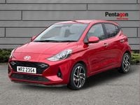 Używany Hyundai i10 Premium 77 KM (56 kW) 2024 Czerwony Hatchback