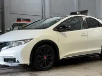 Używany Honda Civic SR 120 KM (88 kW) 2014 Biały Hatchback