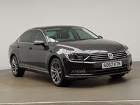 Usado VW Passat GT 150 HP (110 kW) 2017 Cinzento Sedan