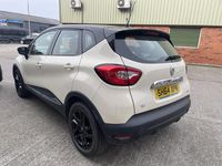 Used Renault Captur Dynamique 90 HP (66 kW) 2014 Cream/black SUV