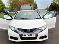 Used Honda Civic SE 2013 White Hatchback