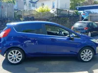 Begagnad Ford Fiesta Titanium 125 HK (91 kW) 2016 Blå Halvkombi