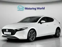 Used Mazda 3 Exclusive-Line 122 HP (89 kW) 2023 White Hatchback