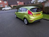 Used Ford Fiesta Titanium 94 HP (69 kW) 2009 Green Hatchback