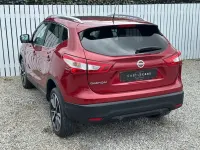 Used Nissan Qashqai Tekna 110 HP (80 kW) 2017 Red SUV