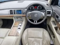 Usado Jaguar XF Premium Luxury 275 HP (202 kW) 2011 Cinzento Sedan