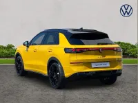 New VW T-Roc R-line 147 HP (108 kW) 2026 Yellow SUV