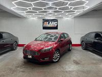 Used Ford Focus Titanium 125 HP (91 kW) 2015 Red Hatchback