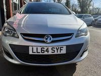 Used Vauxhall Astra Design Edition 110 HP (80 kW) 2015 Silver Estate