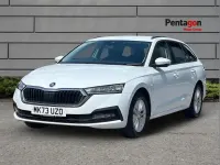 Usado Skoda Octavia SE 108 CV (79 kW) 2023 Blanco Familiar