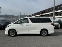 Used Toyota Alphard Edition 2014 Pearl white MPV