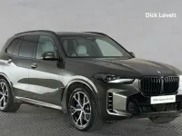 Usado BMW X5 M Sport 490 CV (360 kW) 2024 Verde SUV