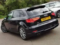 Usado Audi A3 Sportback Black Edition 150 HP (110 kW) 2018 Preto Citadino