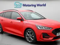 Used Ford Focus ST-Line 125 HP (91 kW) 2023 Red Estate
