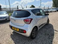 Gebraucht Hyundai i10 Premium 66 PS (48 kW) 2018 Grau Kleinwagen