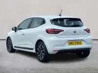 Used Renault Clio Evolution 90 HP (66 kW) 2023 White Hatchback
