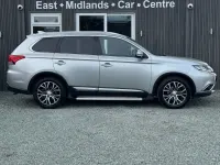 Używany Mitsubishi Outlander 147 KM (108 kW) 2018 Srebrny SUV