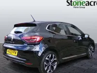 Used Renault Clio Version S 140 HP (102 kW) 2022 Black Hatchback