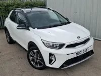 Used Kia Stonic 118 HP (86 kW) 2021 White SUV