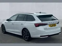 Used Skoda Octavia SportLine 147 HP (108 kW) 2026 White Estate