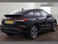 Gebraucht Audi Q4 e-tron Comfort 147 kW (200 PS) 2022 Schwarz SUV