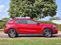 Used Mercedes GLA180 Urban 122 HP (89 kW) 2019 Red SUV