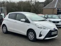 Used Toyota Yaris Hybrid 2024 White Hatchback