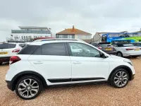 Used Hyundai i20 Active 100 HP (73 kW) 2016 White Hatchback